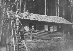 Bau der St. Klaus Hütte